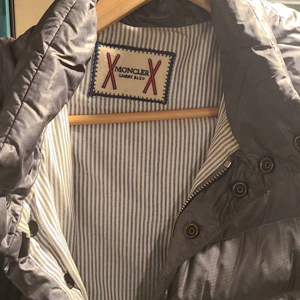 Coat - Picture 4 of 4